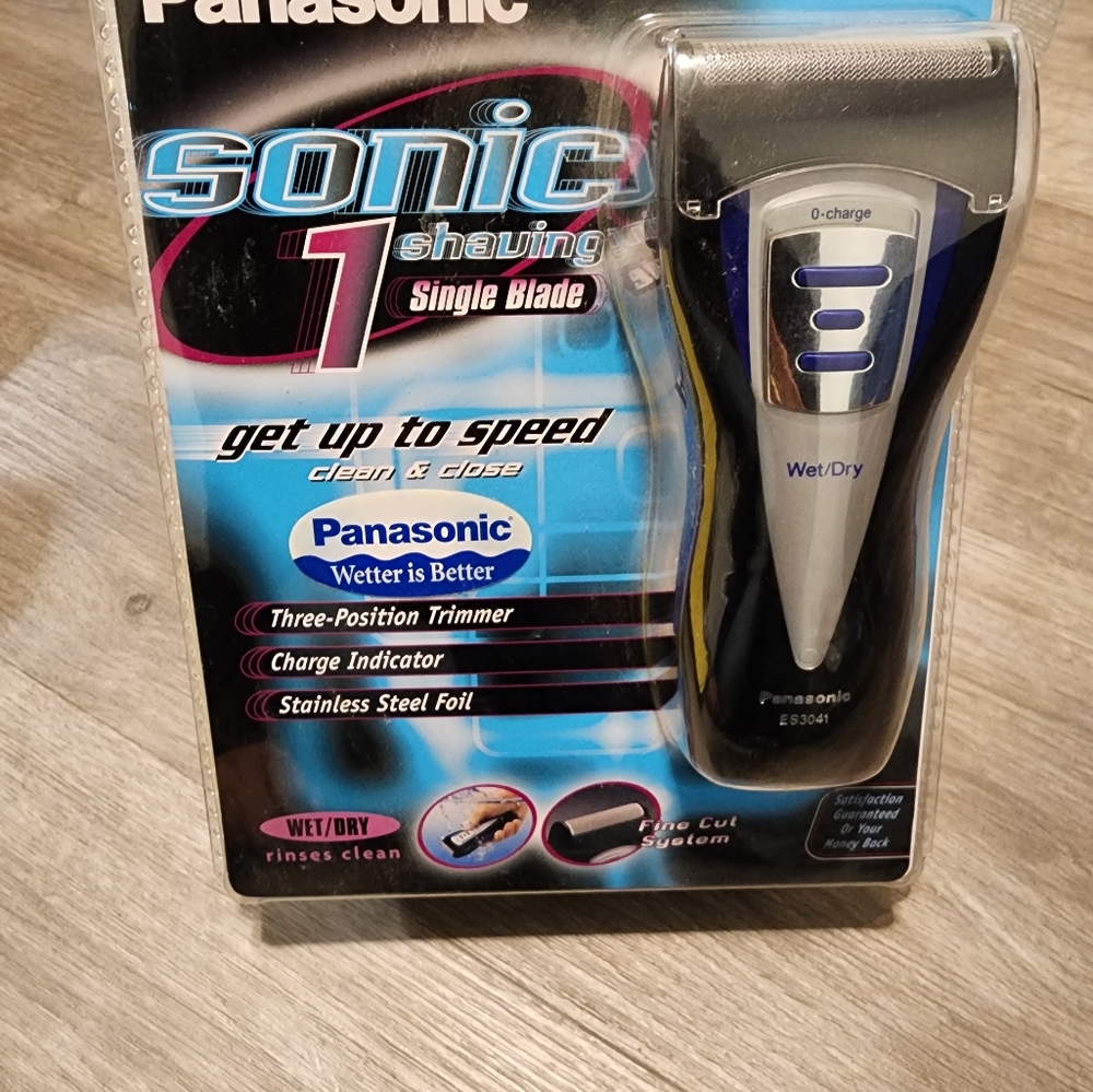 Panasonic wet/ dry trimmer